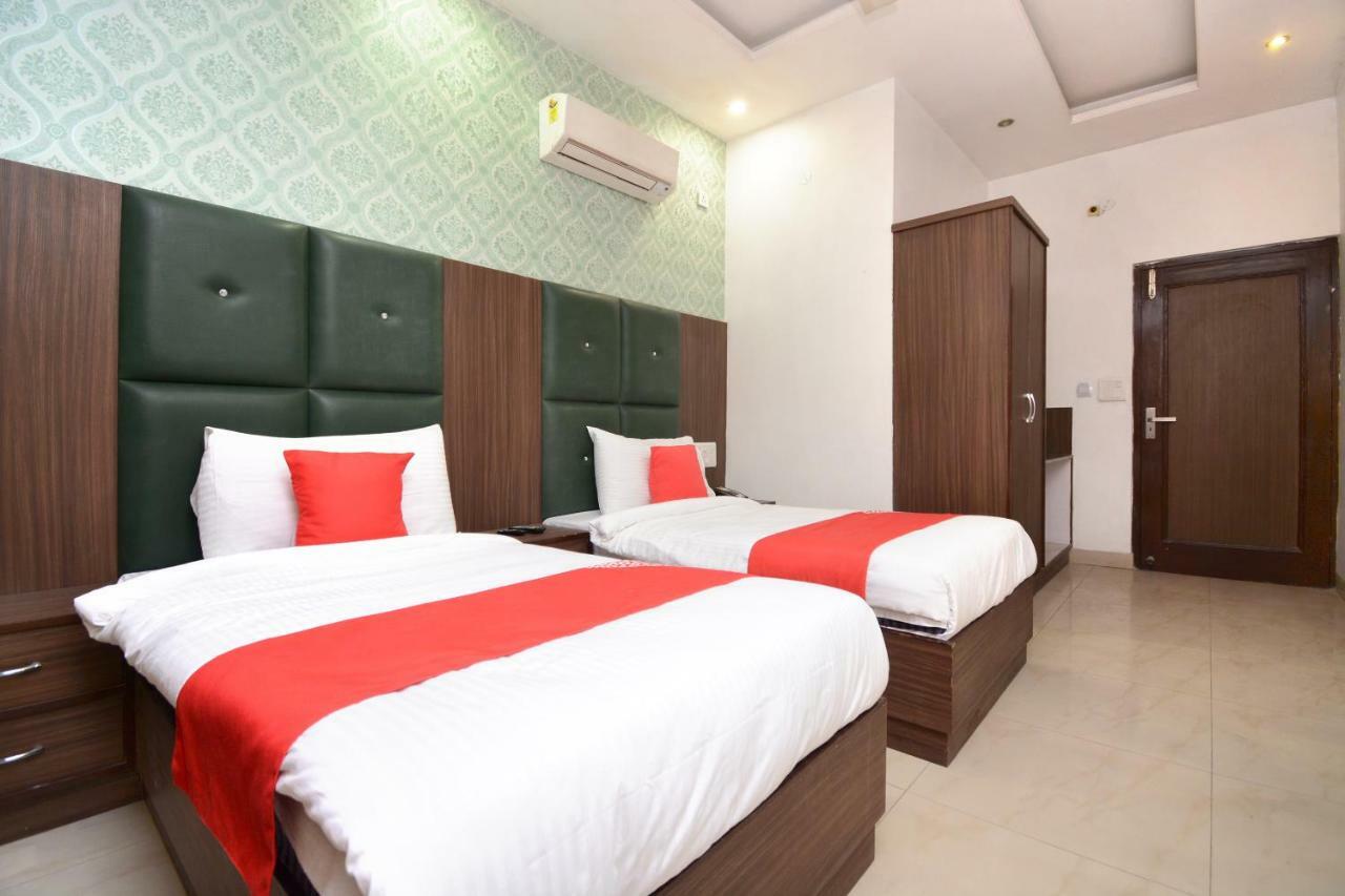 Hotel Ricky International Amritsar Exterior foto